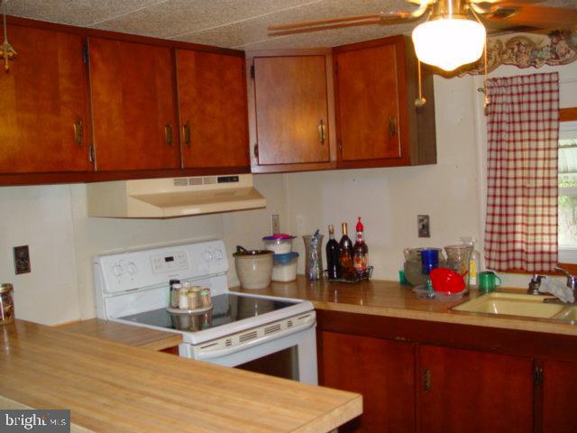 137 Ridge Road Pitman, PA 17964 - Photo 13 of 26 View of Kitchen