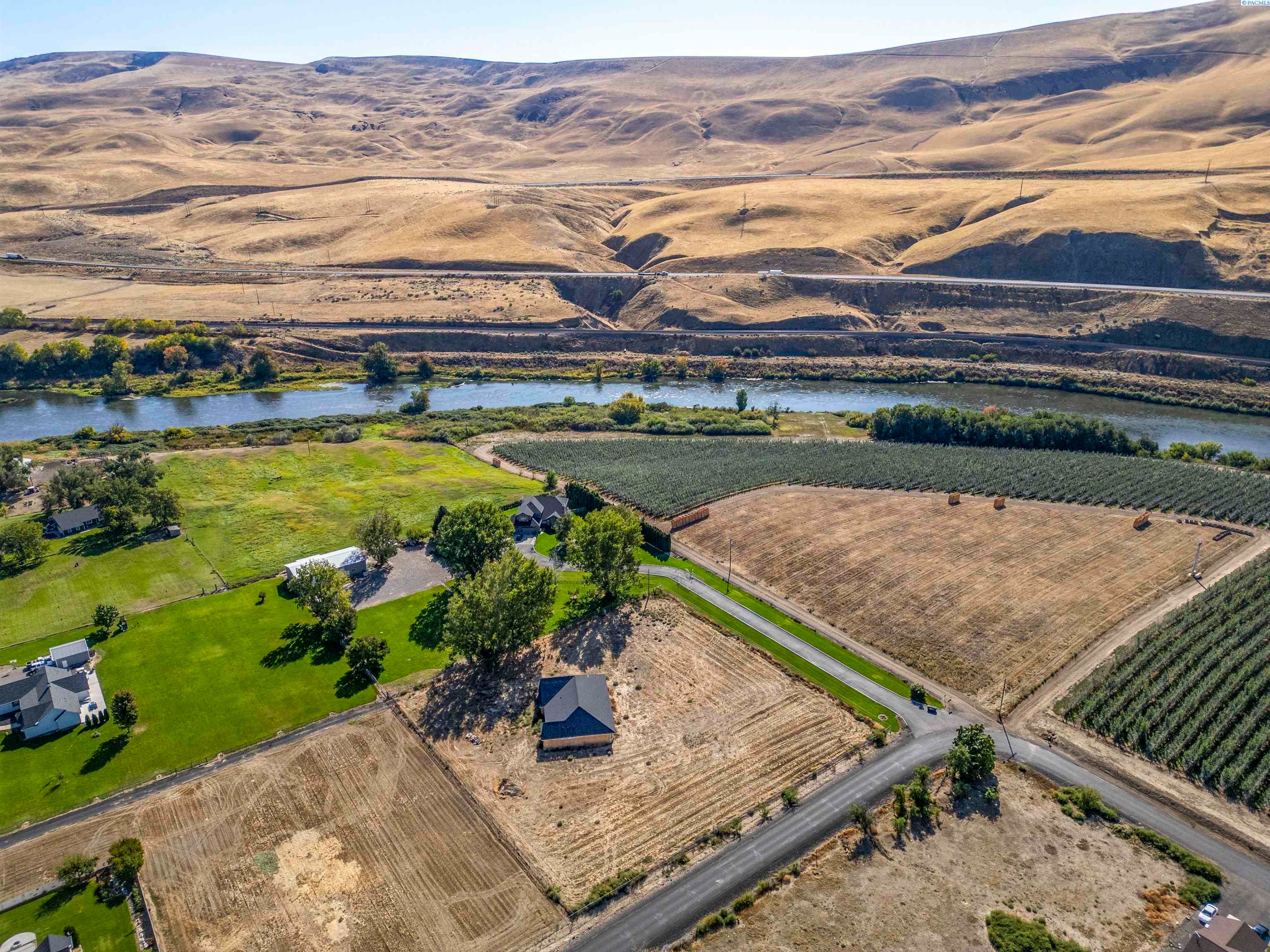90404 West Hess Road Prosser, WA 99350 - Photo 6 of 34 Gallery Image 6