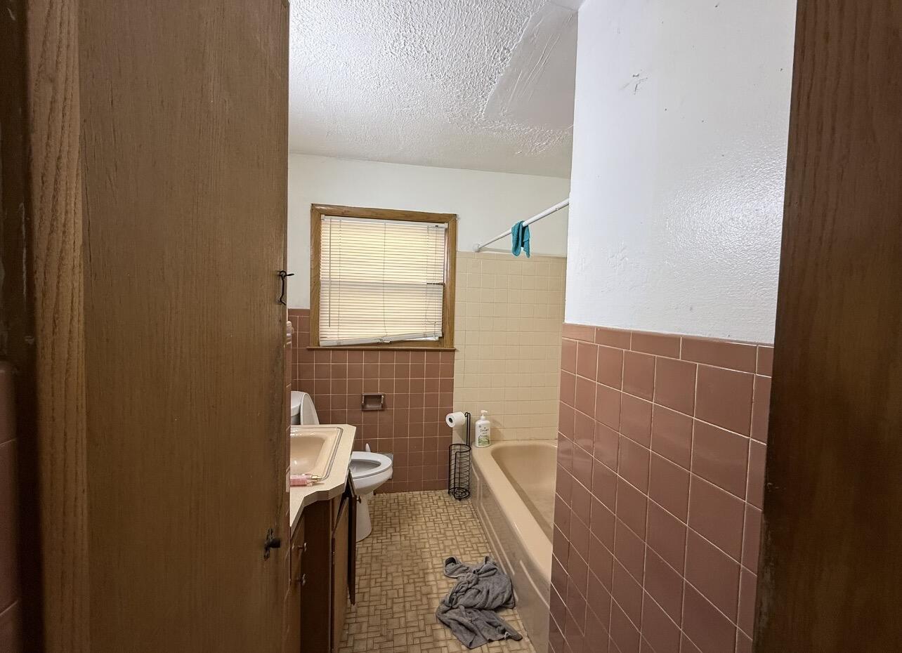 4272 North 68th Street Milwaukee, WI 53216 - Photo 6 of 8 Interior