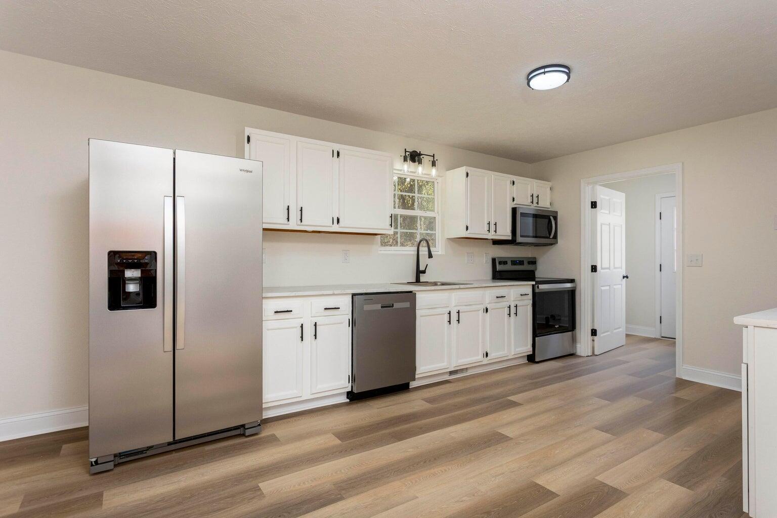 930 Garrison Road Dayton, TN 37321 - Photo 6 of 29 Kitchen