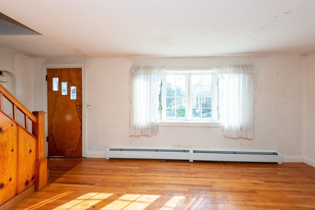 12 Edge Hill Road Lynn, MA 01904 - Photo 8 of 26 Gallery Image 8