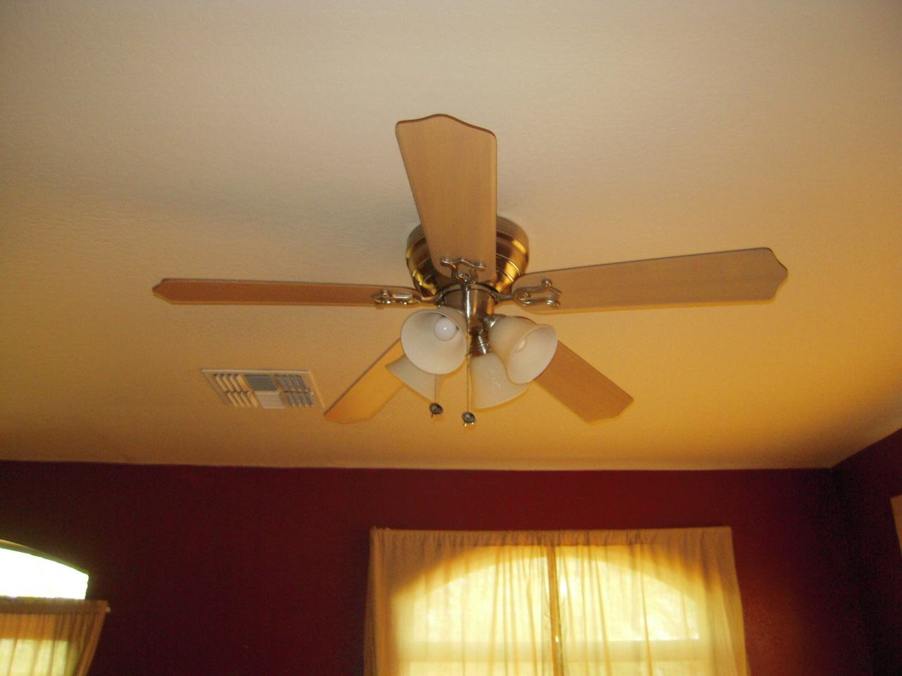 2150 East Bell Road, Unit 1133 Phoenix, AZ 85022 - Photo 12 of 18 ceiling fan