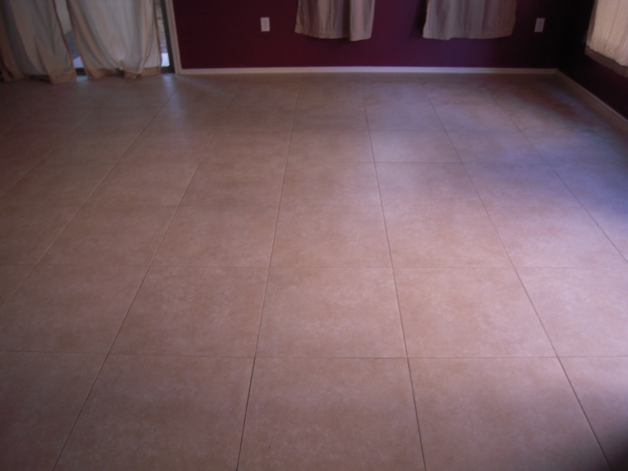 2150 East Bell Road, Unit 1133 Phoenix, AZ 85022 - Photo 4 of 18 tile floor living room