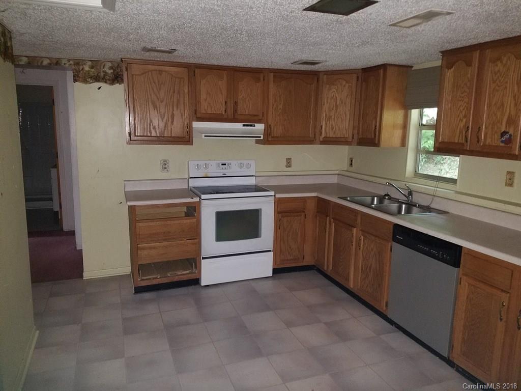 238 Suttles Road Franklin, NC 28734 - Photo 5 of 13 Gallery Image 5