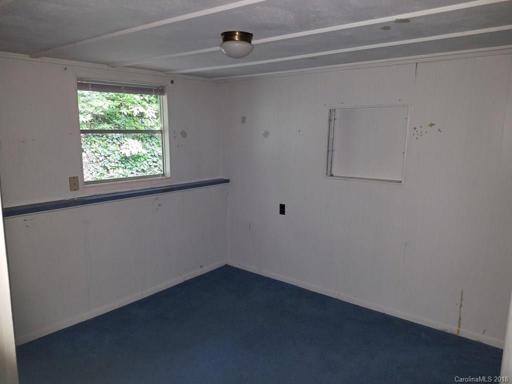 238 Suttles Road Franklin, NC 28734 - Photo 9 of 13 Gallery Image 9