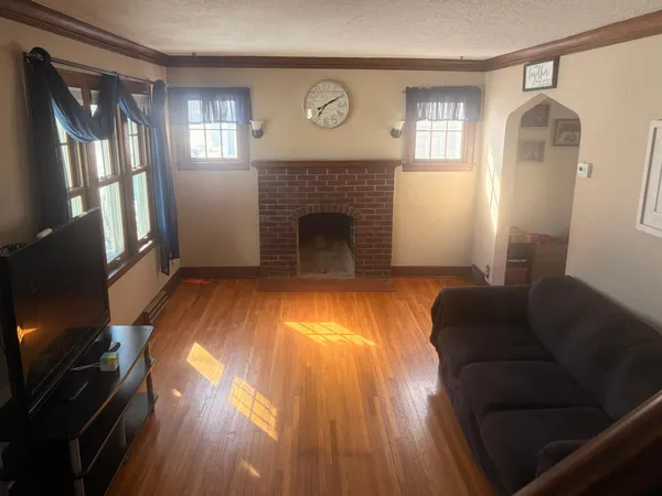 $180,000 | 707 11th Street Northwest, Austin, MN 55912