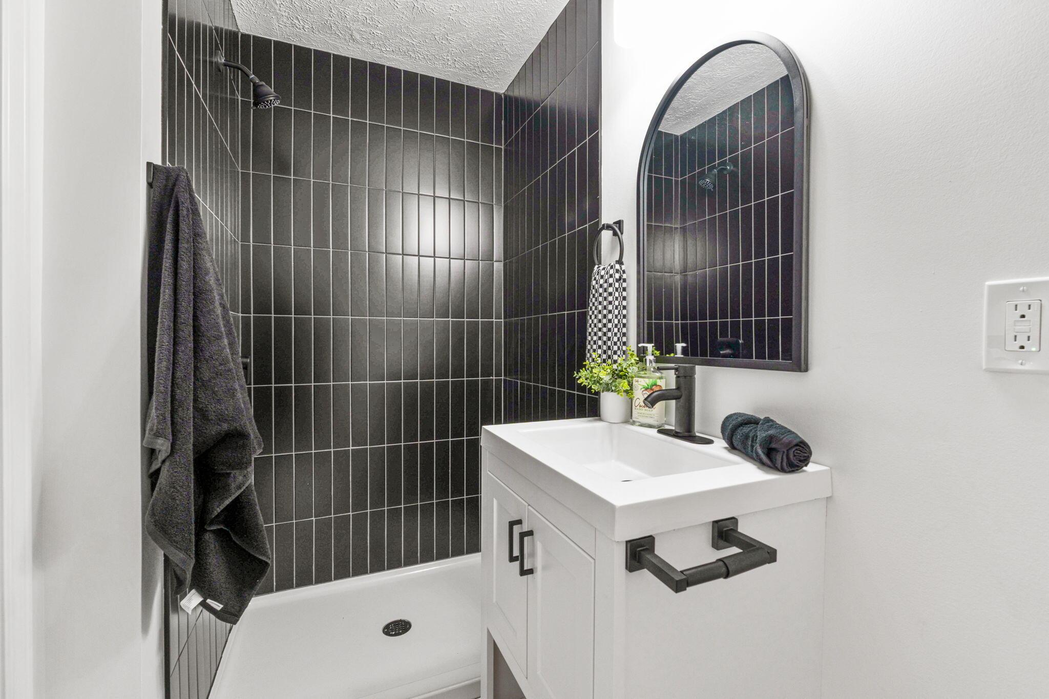 2527 Cranford Road Columbus, OH 43221 - Photo 28 of 40 2527 Cranford (Interior)-30