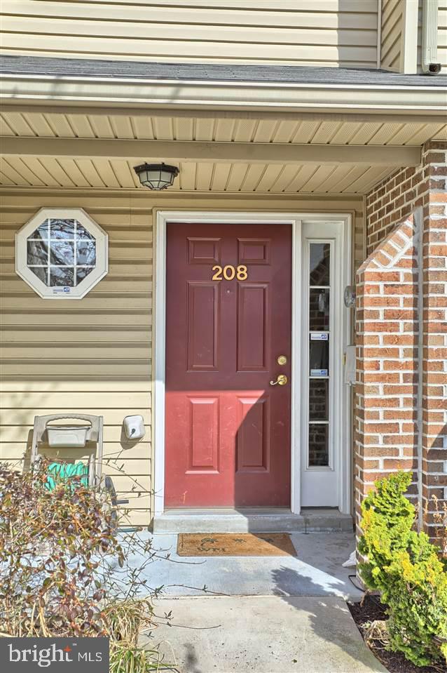 208 Sparrow Road Hummelstown, PA 17036 - Photo 2 of 25 Gallery Image 2