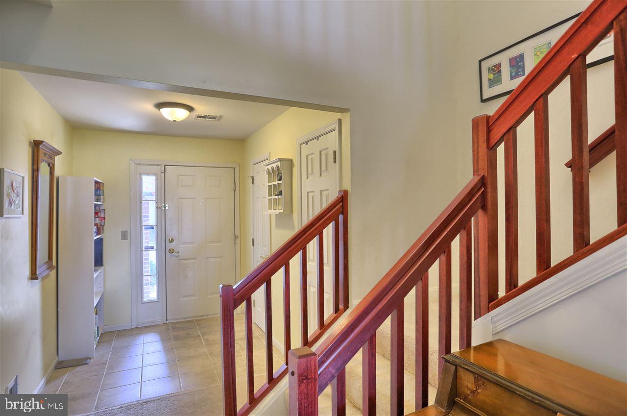 208 Sparrow Road Hummelstown, PA 17036 - Photo 8 of 25 Gallery Image 8