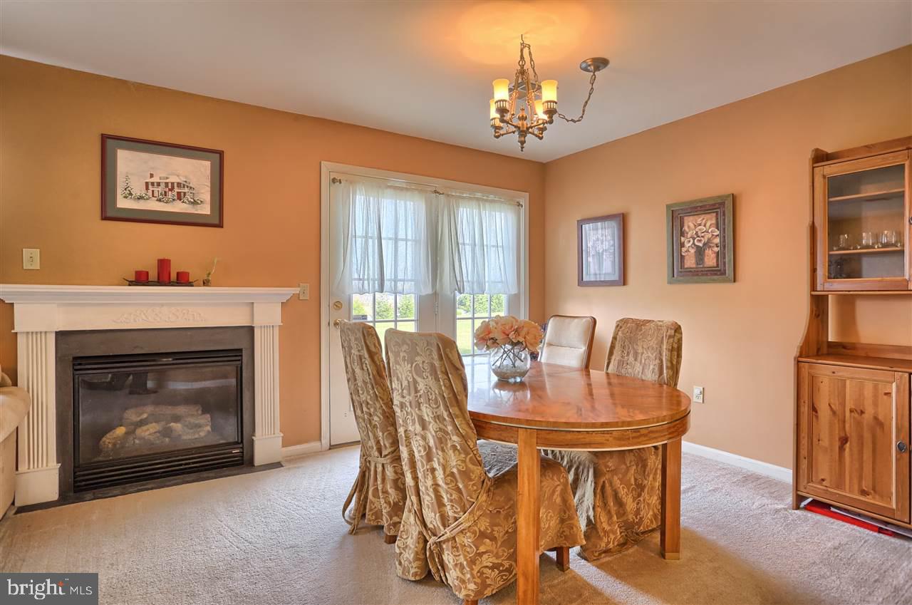 208 Sparrow Road Hummelstown, PA 17036 - Photo 10 of 25 Gallery Image 10