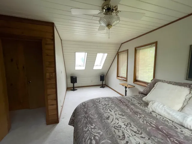 $365,000 | 6095 State Highway 1, Silver Bay, MN 55614