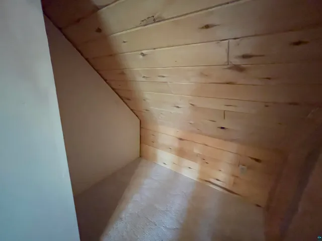 $365,000 | 6095 State Highway 1, Silver Bay, MN 55614