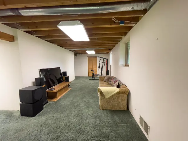 $365,000 | 6095 State Highway 1, Silver Bay, MN 55614