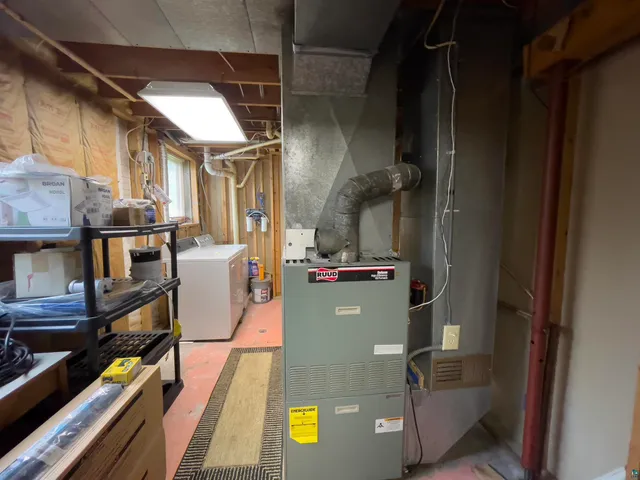 $365,000 | 6095 State Highway 1, Silver Bay, MN 55614