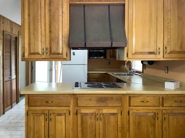 $342,000 | 6095 State Highway 1, Silver Bay, MN 55614