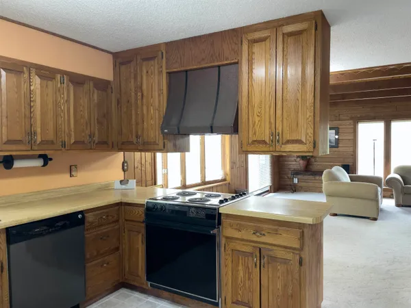 $342,000 | 6095 State Highway 1, Silver Bay, MN 55614