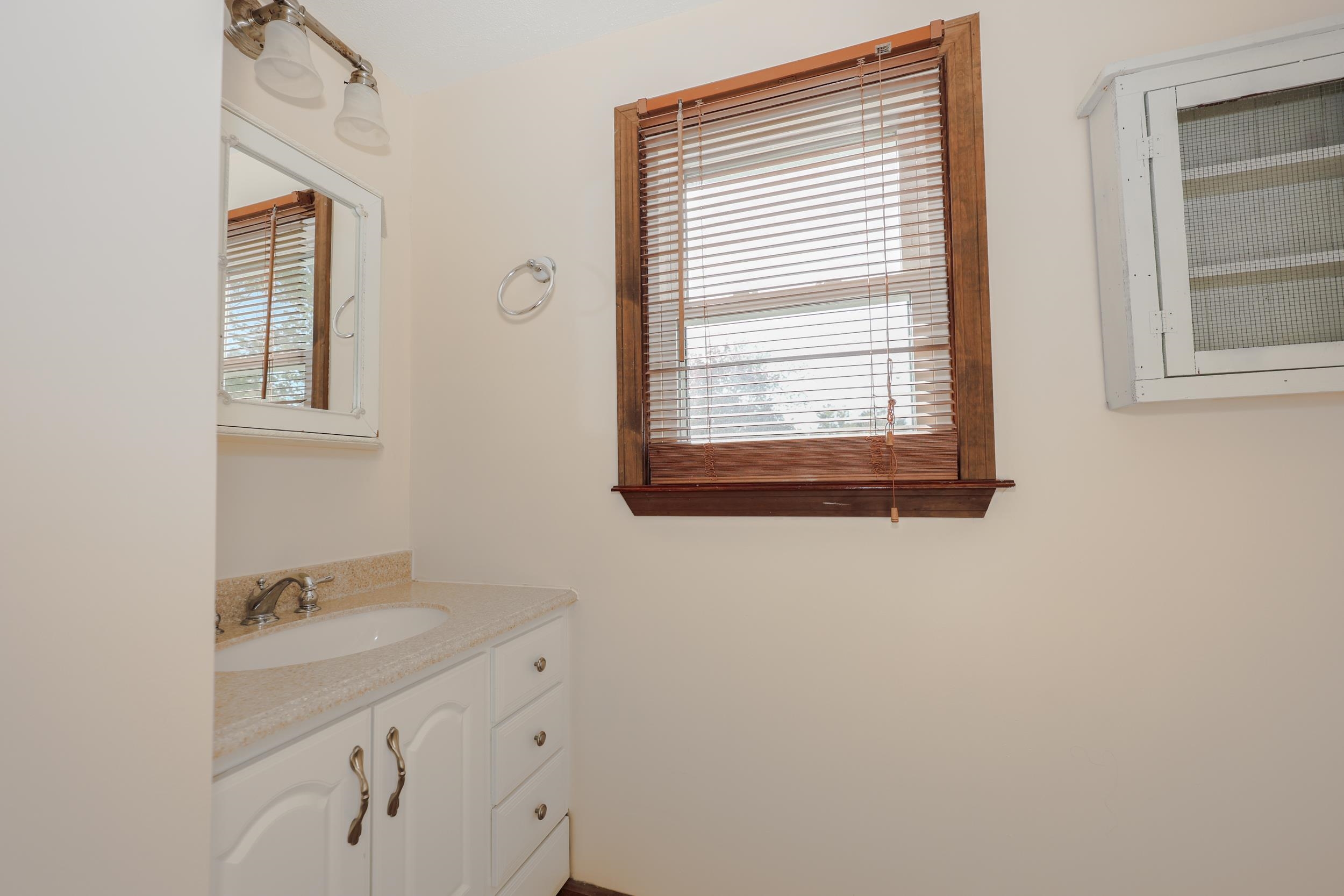 1 Richard Drive Derry, NH 03038 - Photo 18 of 19