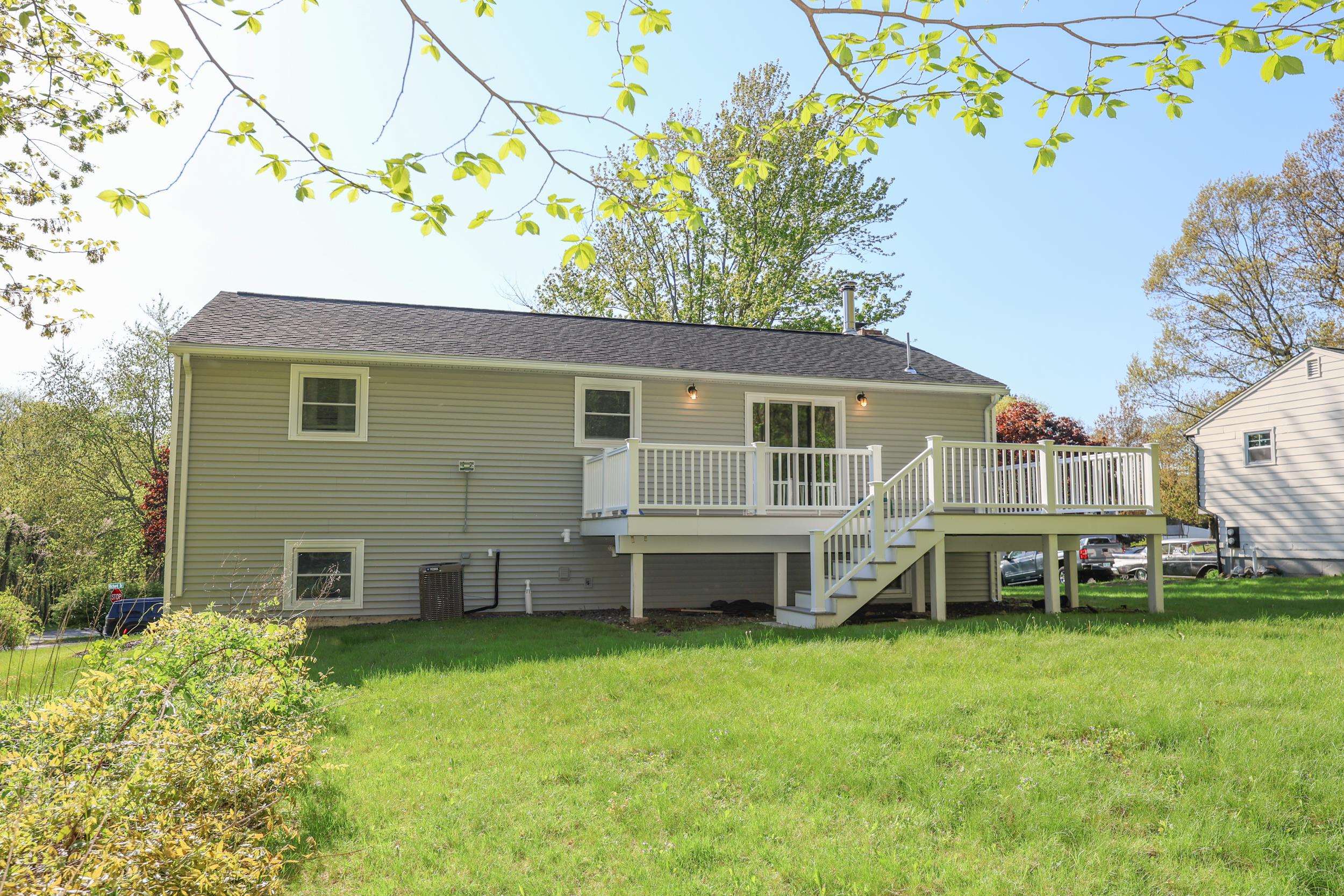 1 Richard Drive Derry, NH 03038 - Photo 4 of 19