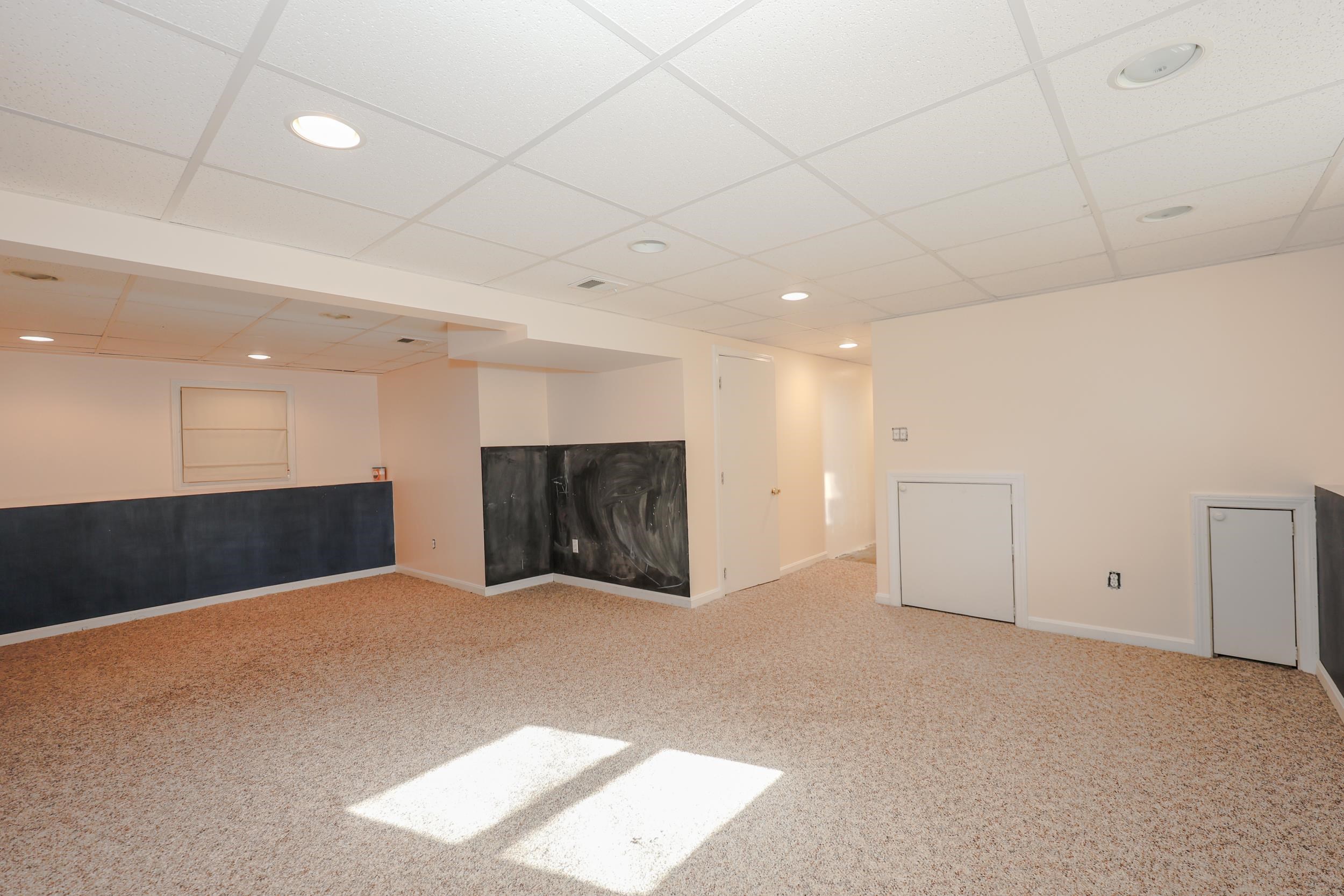 1 Richard Drive Derry, NH 03038 - Photo 6 of 19