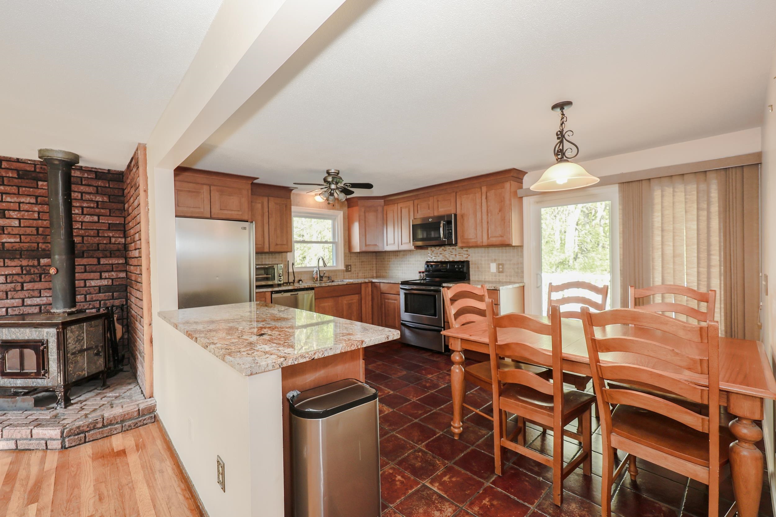 1 Richard Drive Derry, NH 03038 - Photo 10 of 19