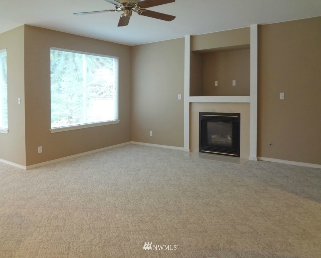 19607 10th Drive Southeast Bothell, WA 98012 - Photo 12 of 21 Gallery Image 12