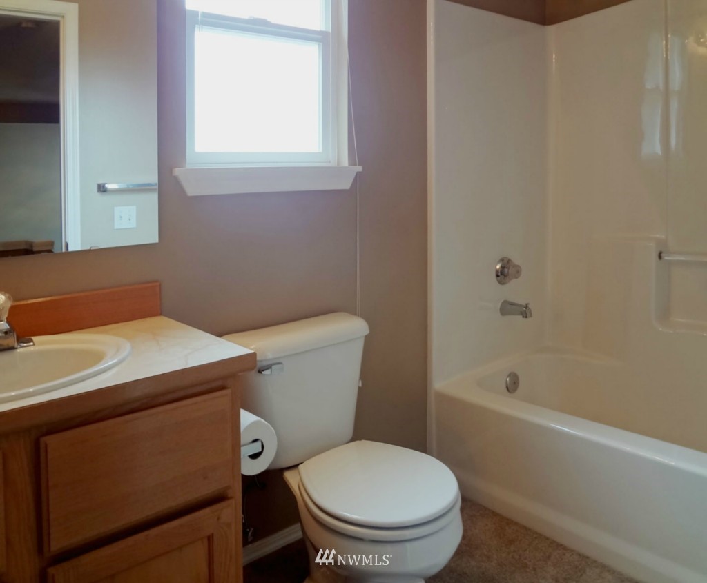 19607 10th Drive Southeast Bothell, WA 98012 - Photo 16 of 21 Gallery Image 16