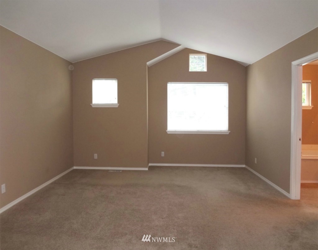 19607 10th Drive Southeast Bothell, WA 98012 - Photo 17 of 21 Gallery Image 17