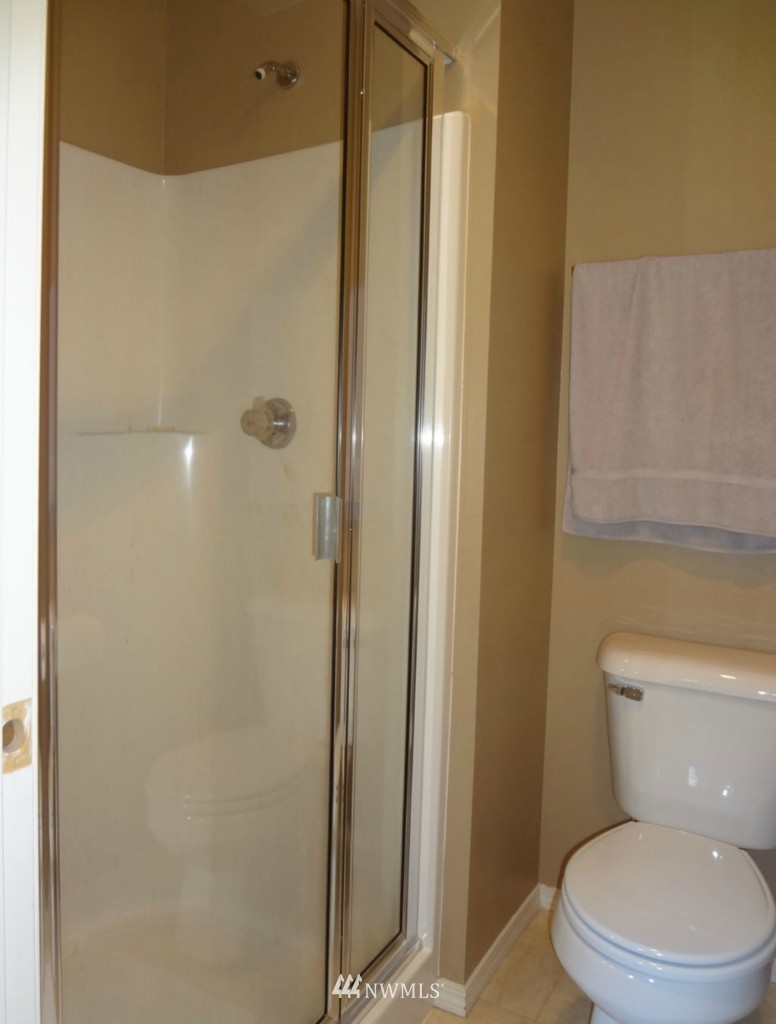 19607 10th Drive Southeast Bothell, WA 98012 - Photo 20 of 21 Gallery Image 20