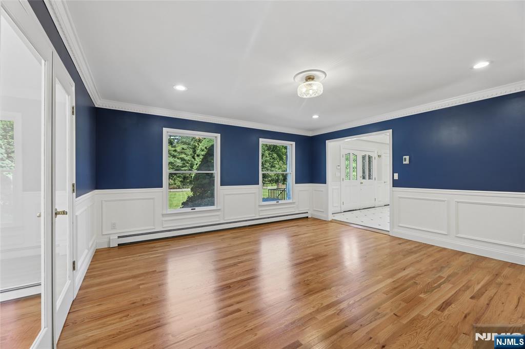 2 West Gate Road Saddle River, NJ 07458 - Photo 6 of 46