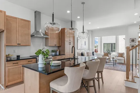 $799,900 | 2000 Moody, Durham, NC 27701