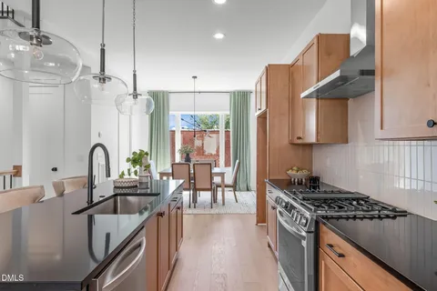 $799,900 | 2000 Moody, Durham, NC 27701