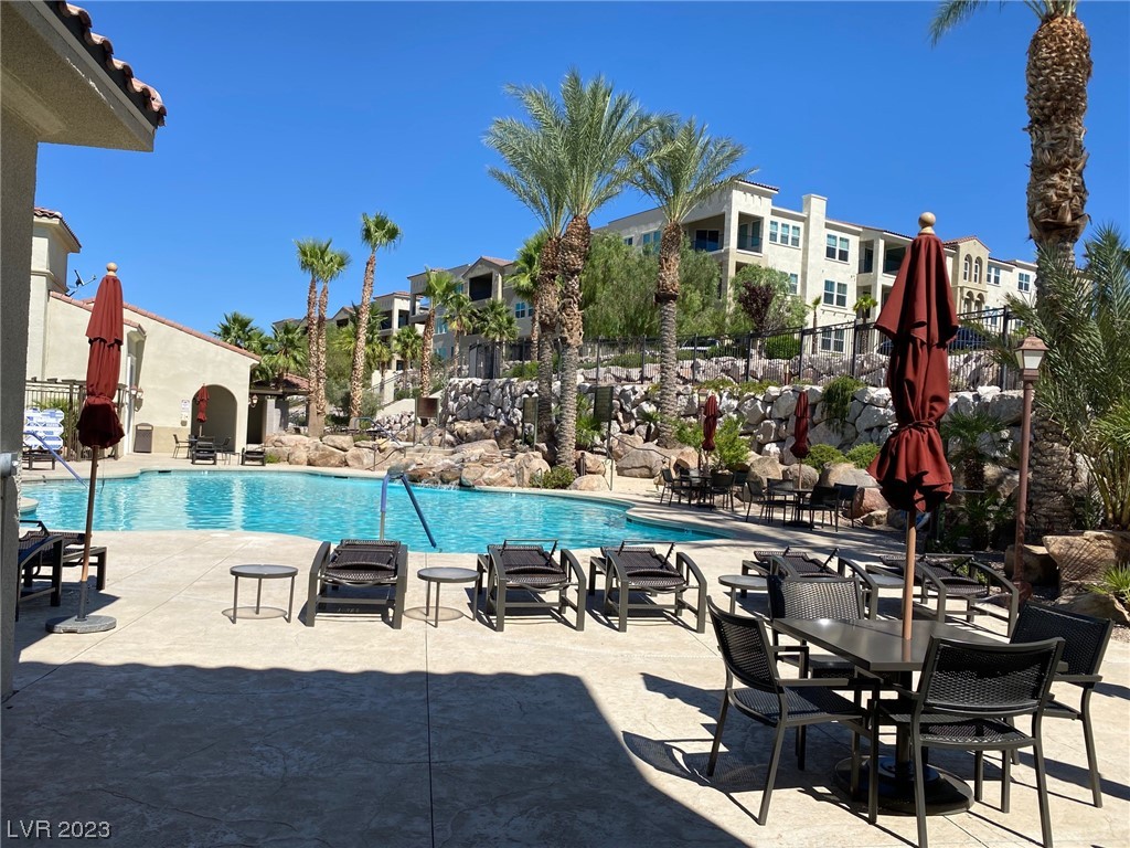 2555 Hampton Road, Unit 9208 Henderson, NV 89052 - Photo 15 of 63 Resort Style pool