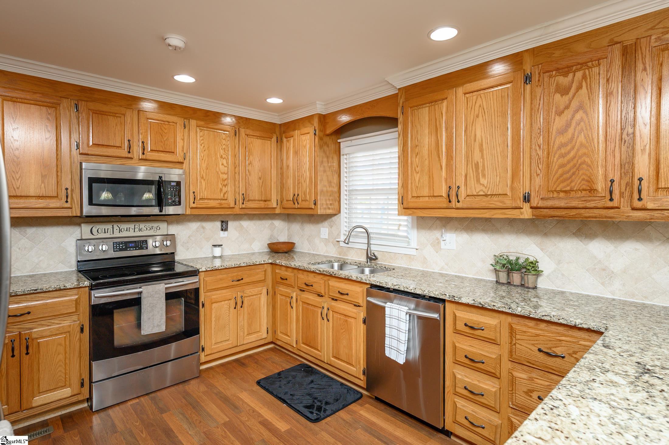 100 Thackston Street Fountain Inn, SC 29644 - Photo 13 of 36