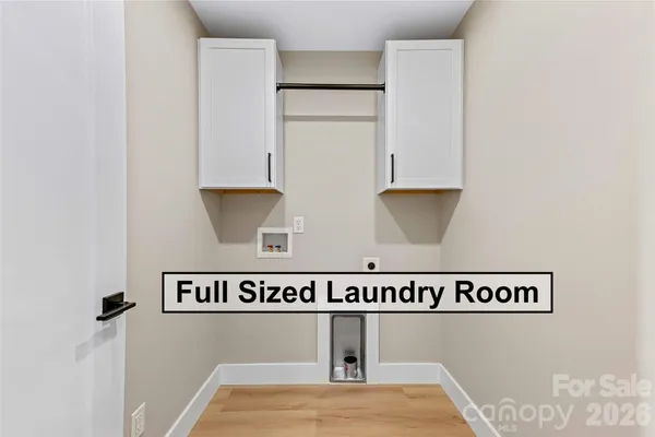 $399,900 | 634 Beehive Road, Hendersonville, NC 28792