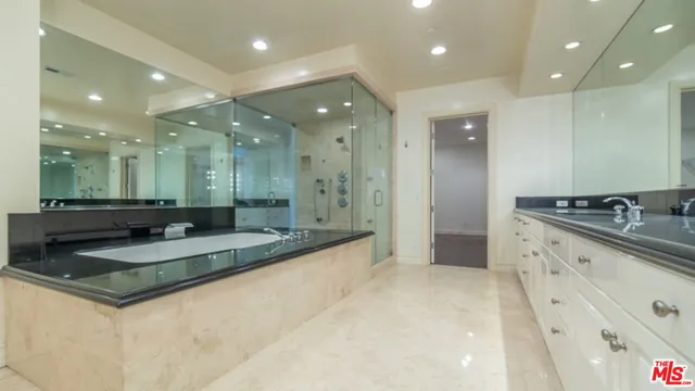 $16,000 | 14445 Mulholland Drive, Los Angeles, CA 90077