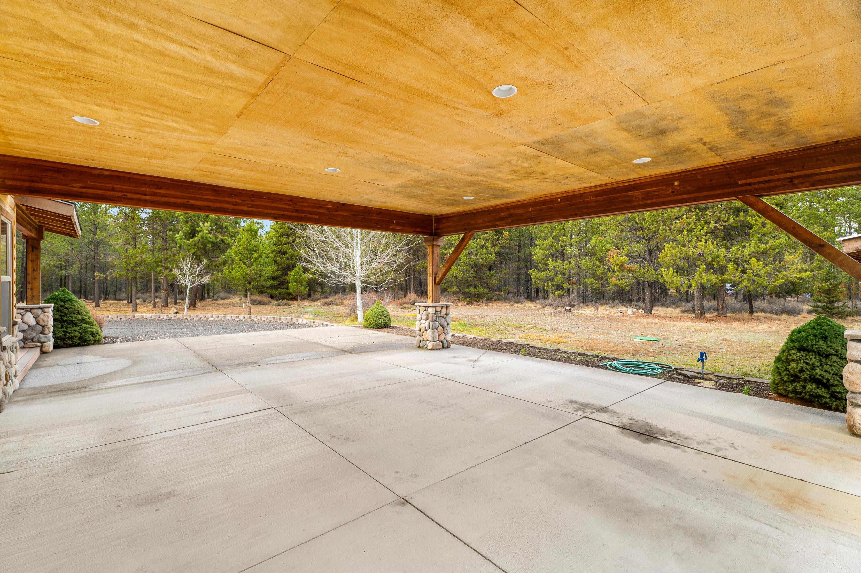 54456 Huntington Road Bend, OR 97707 - Photo 35 of 43 Gallery Image 35