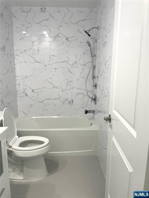 761 B 4th Street Secaucus, NJ 07094 - Photo 3 of 34 a bathroom with a toilet and a shower