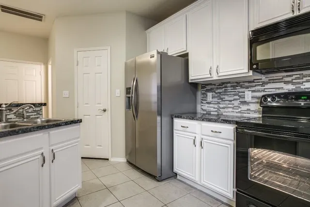 $2,195 | 7009 Van Gogh Drive, Plano, TX 75093