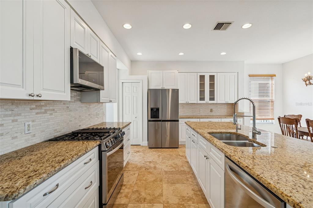 1828 Longview Lane Tarpon Springs, FL 34689 - Photo 18 of 78