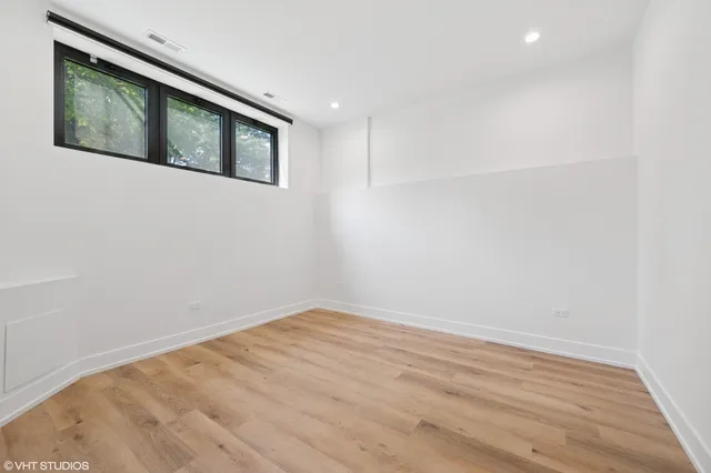 $1,600,000 | 1530 West Ohio Street, Chicago, IL 60642