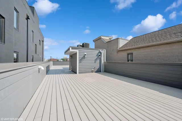 $1,600,000 | 1530 West Ohio Street, Chicago, IL 60642