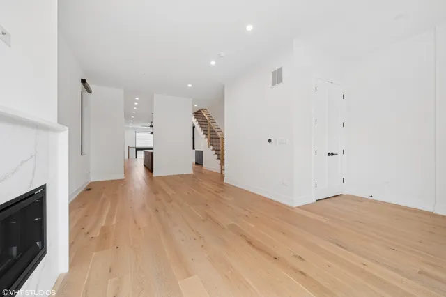 $1,600,000 | 1530 West Ohio Street, Chicago, IL 60642