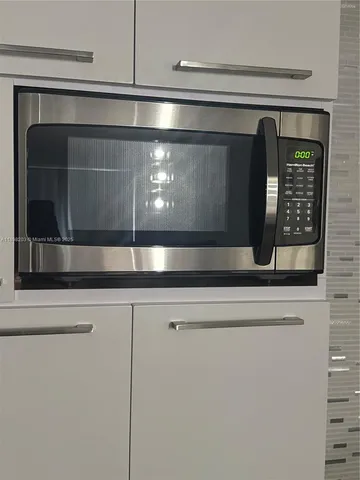 $270,000 | 2851 Northeast 183rd Street, Unit 605E, Aventura, FL 33160