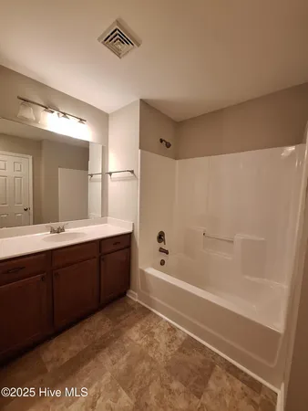 $1,600 | 4105 Kittrell Farms Drive, Unit C1, Greenville, NC 27858