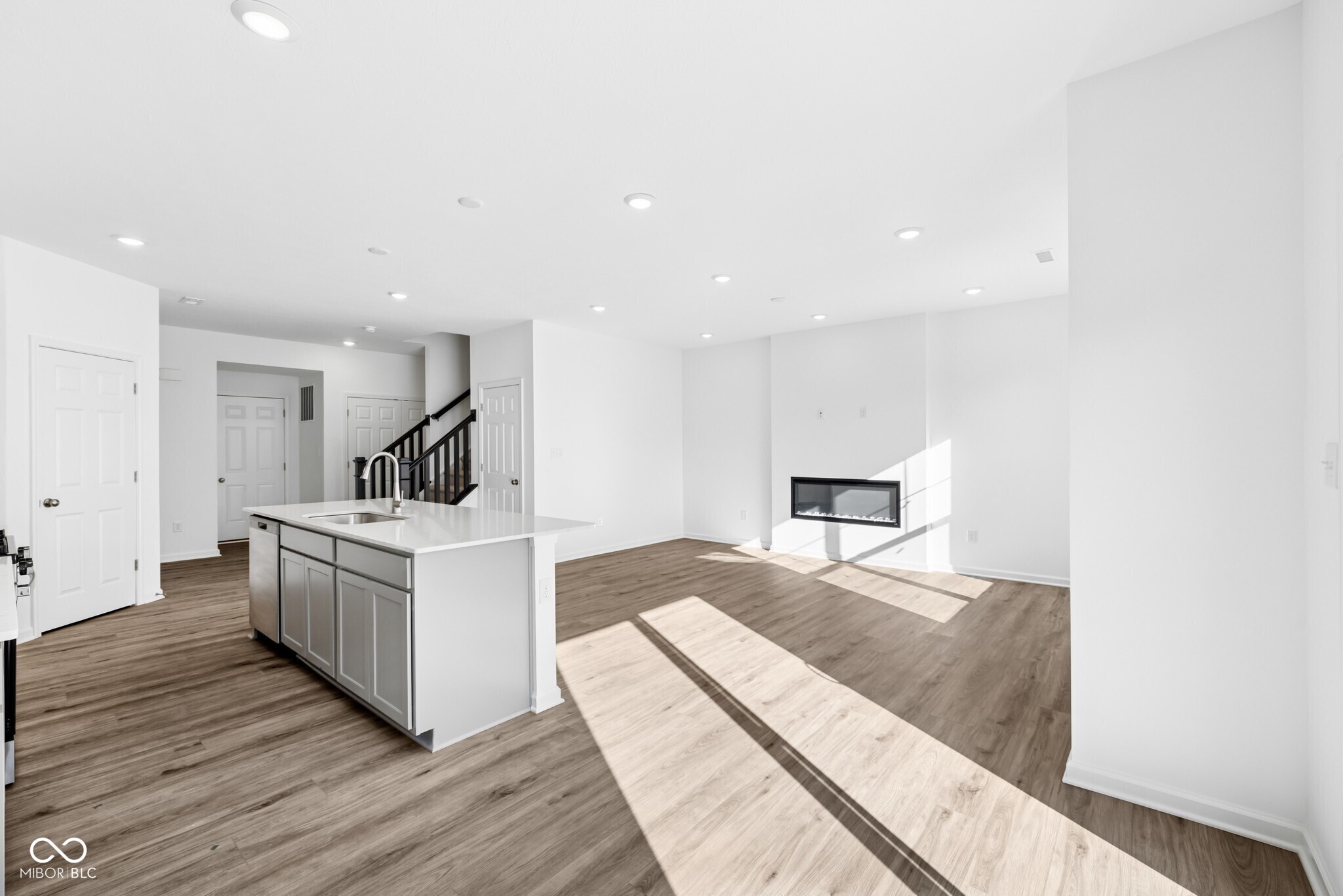 12635 Morning Rdg Way Noblesville, IN 46060 - Photo 5 of 27