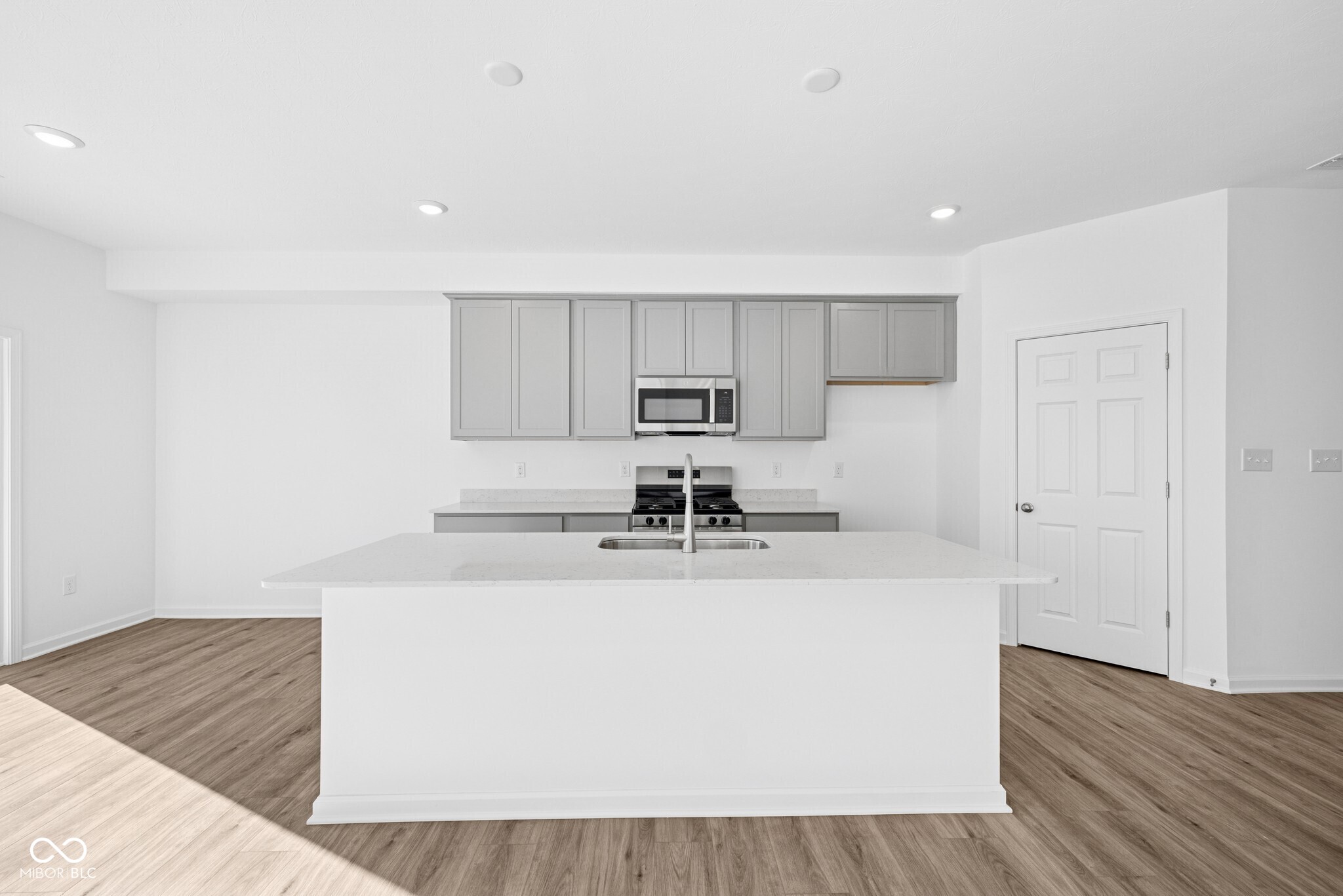 12635 Morning Rdg Way Noblesville, IN 46060 - Photo 6 of 27