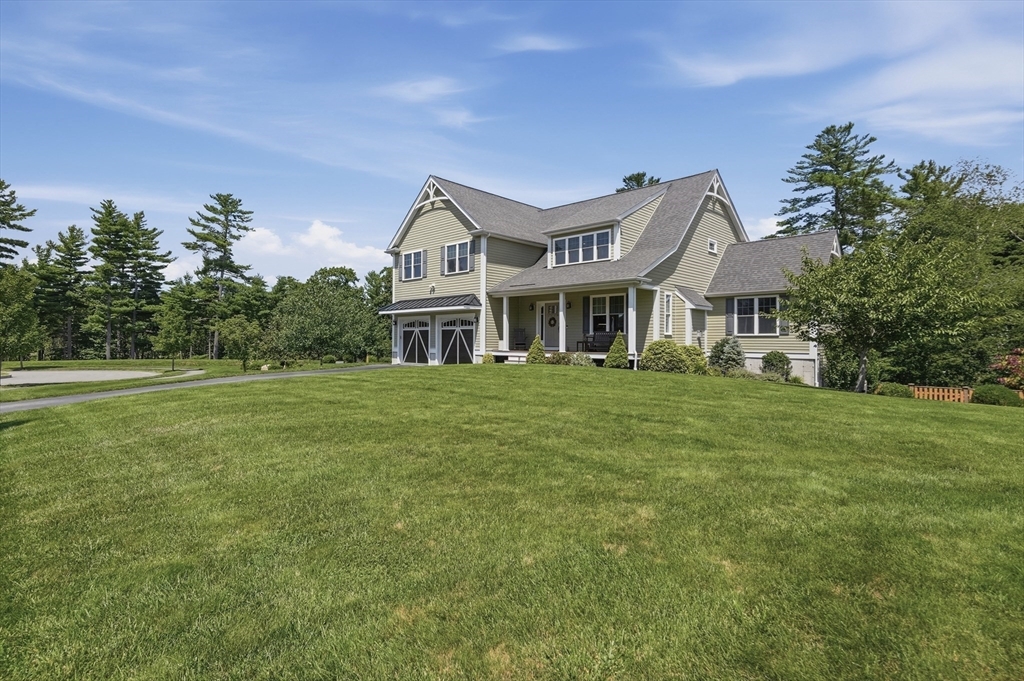 31 Bristol Road Pembroke, MA 02359 - Photo 3 of 40 Gallery Image 3