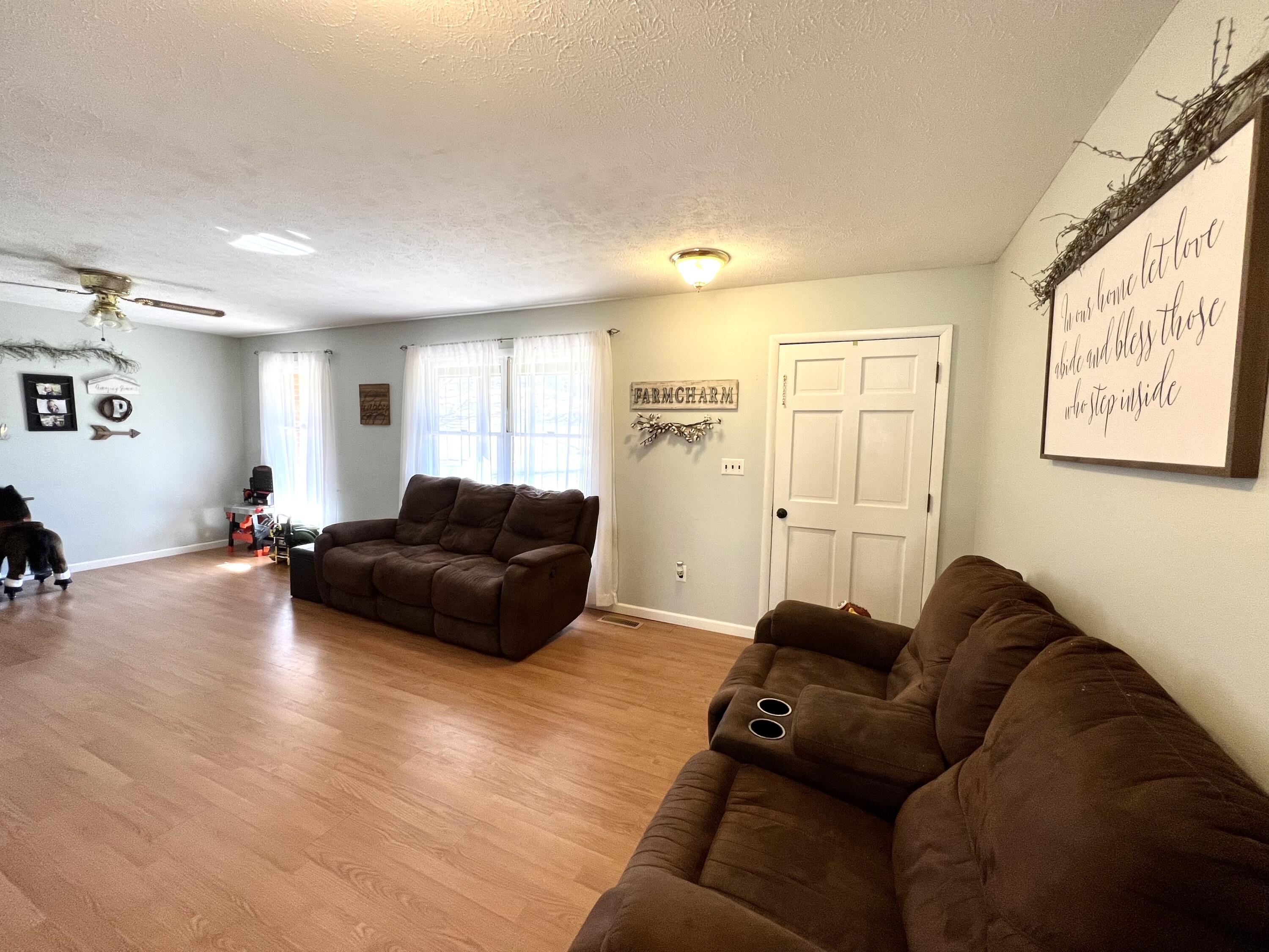 36447 Wilderness Road Jonesville, VA 24263 - Photo 21 of 31 5D19A35D-2CBA-4C47-AEA1-B188FF23318F