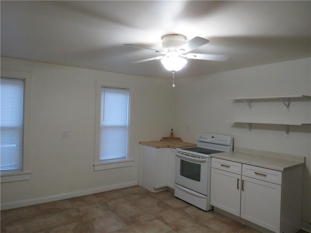 200 Lock Street Tarentum, PA 15084 - Photo 3 of 21 Gallery Image 3