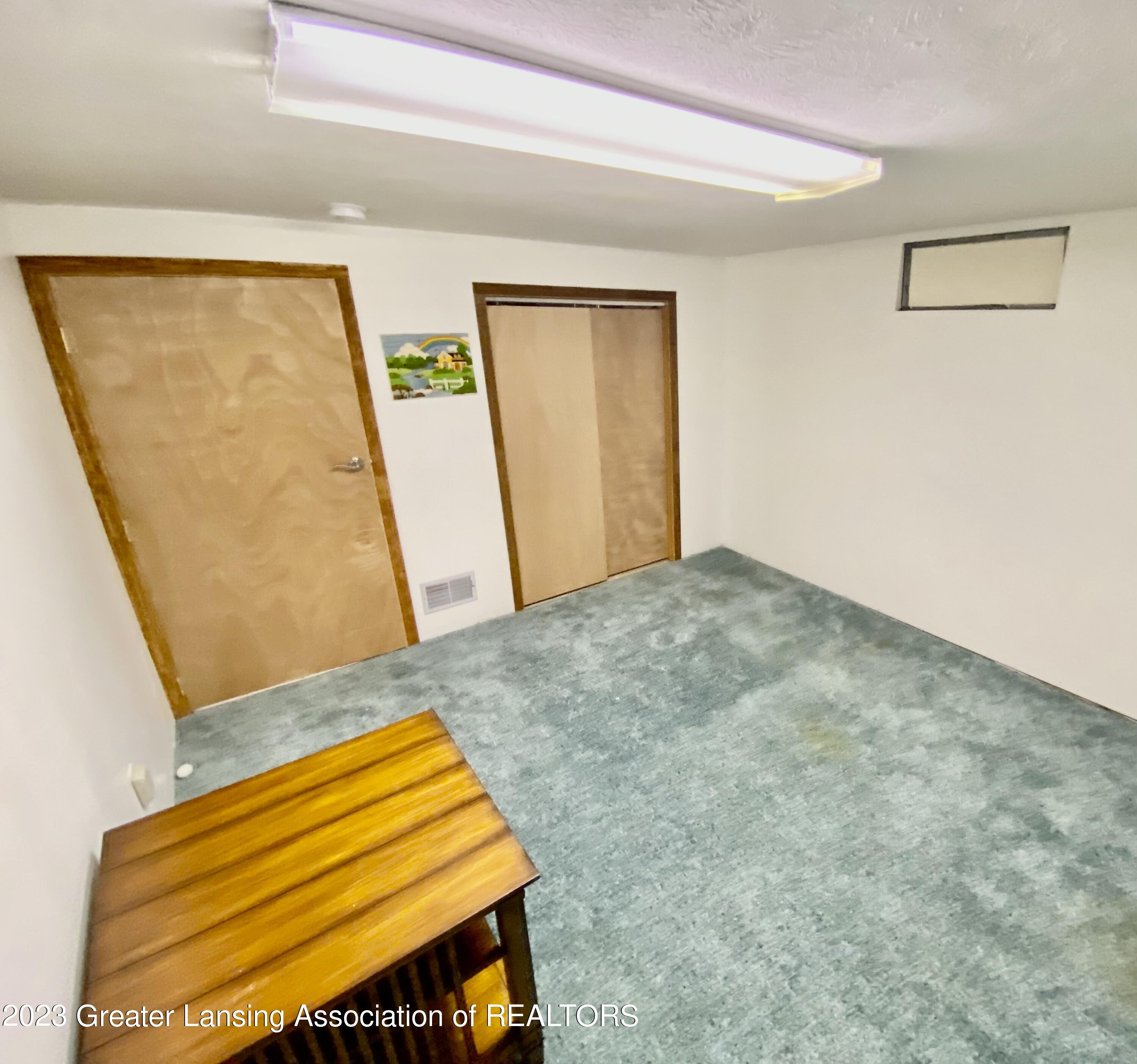 8924 Royston Road Grand Ledge, MI 48837 - Photo 27 of 39 IMG-6203